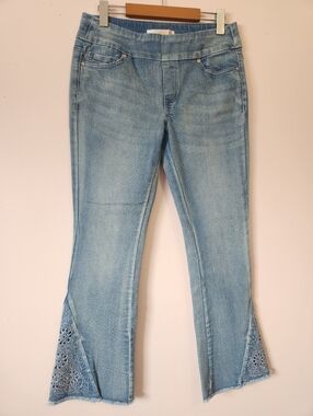 GG Jeans Pull-On High Rise Crop Flare Lined Lace Cutout Denim Jeans Size 30